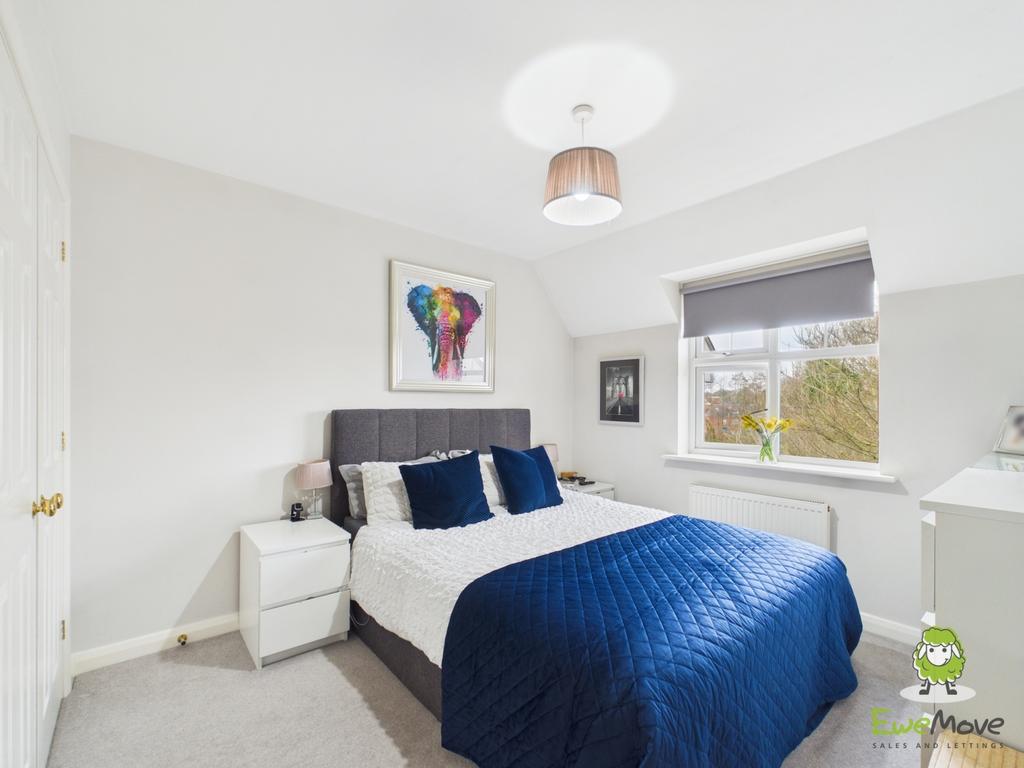 Ewe Move Estate Agents Basingstoke - Elder House