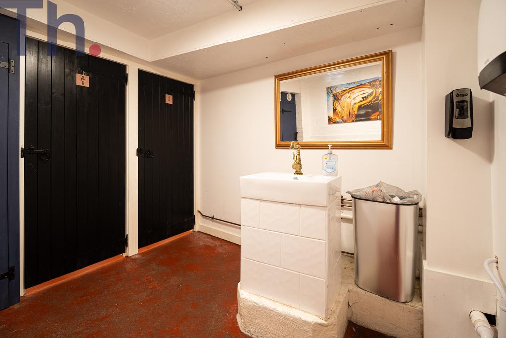 Toilets &amp; Washing Facilities