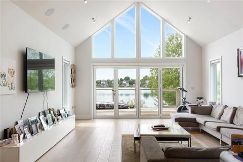 5 bedroom detached house for sale, Summer Lake, Cirencester, Gloucestershire, GL7