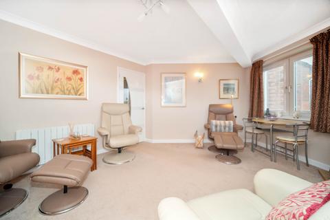 undefined, Elphinstone Court, Kilmacolm