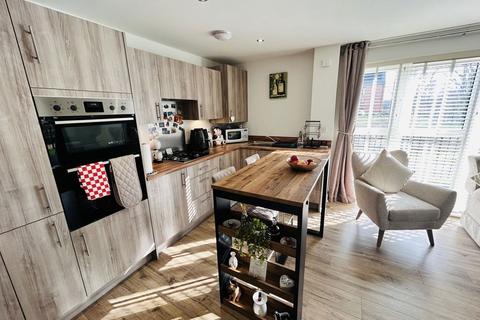 2 bedroom apartment for sale, Old Wharf Road, Stourbridge DY8