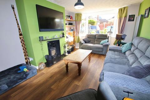 3 bedroom terraced house for sale, Fairway, Northampton NN2