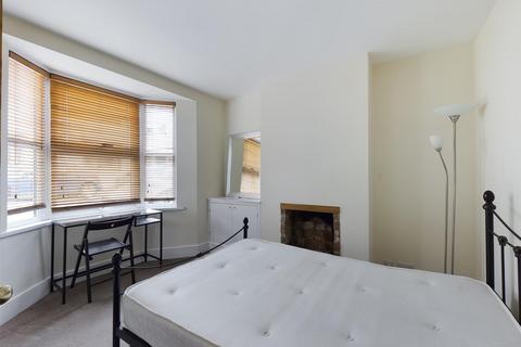 4 bedroom terraced house to rent, Whichelo Place, Brighton, East Sussex