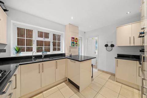 undefined, Bullers Wood Drive, Chislehurst BR7