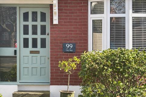 3 bedroom end of terrace house for sale, City Way, Rochester