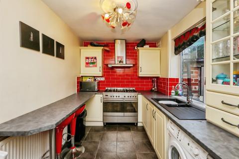 3 bedroom semi-detached house for sale, Droppingwell Road, Kimberworth, ROTHERHAM