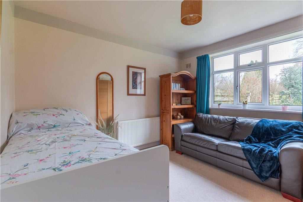 Dinning Or Bedroom
