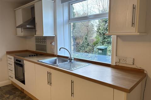 2 bedroom terraced house for sale, Wakefield Road, Huddersfield HD5