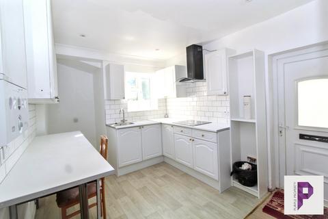 undefined, College Avenue,  Gillingham, ME7
