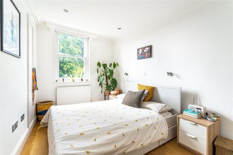 2 bedroom flat for sale, Kentish Town Road