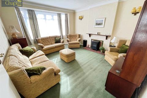 undefined, Tay Way, Romford, RM1