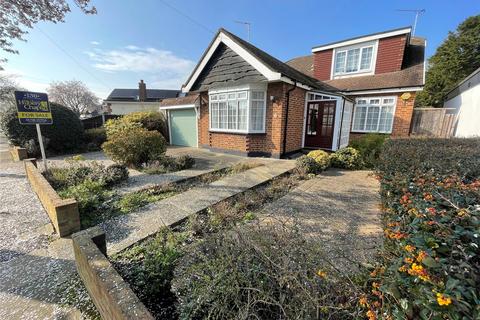 4 bedroom bungalow for sale, Tay Way, Rise Park, RM1