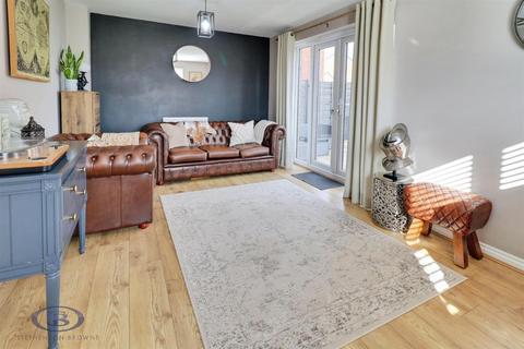 3 bedroom detached house for sale, Randalls Drive, Crewe