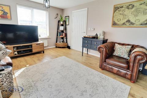 3 bedroom detached house for sale, Randalls Drive, Crewe