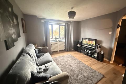 1 bedroom apartment for sale, Birkdale Avenue, Burton-On-Trent DE14