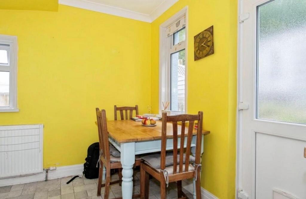Dining area.jpg