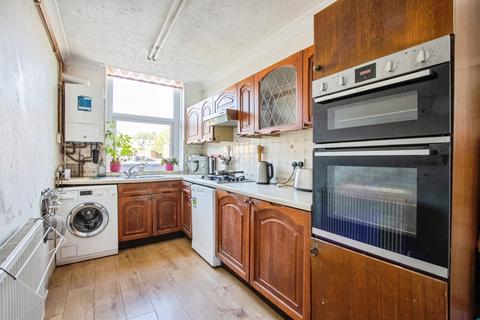 4 bedroom terraced house for sale, Fountain Street, Morley, Leeds