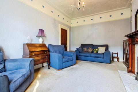 4 bedroom terraced house for sale, Fountain Street, Morley, Leeds