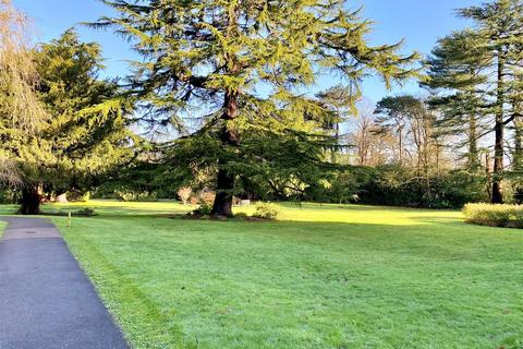 undefined, Hawkshead Road, Potters Bar EN6