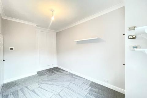 undefined, Gladstone Street, Farsley, Pudsey, West Yorkshire, LS28