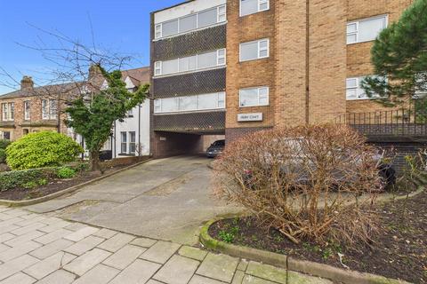 2 bedroom apartment to rent, Alder Court, Monkseaton
