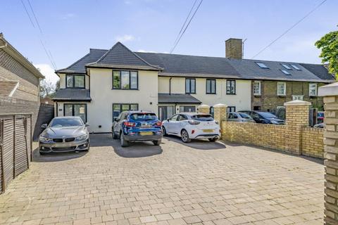 2 bedroom flat for sale, Martin Way, Raynes Park, London, SW20