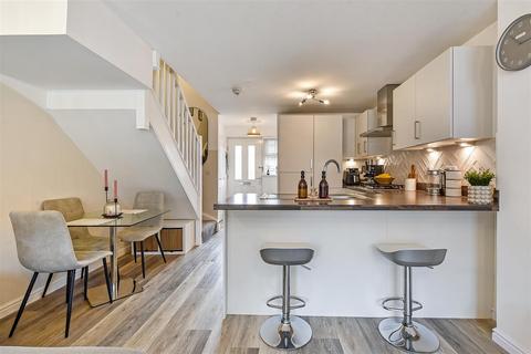 2 bedroom semi-detached house for sale, Heddle Road, Andover