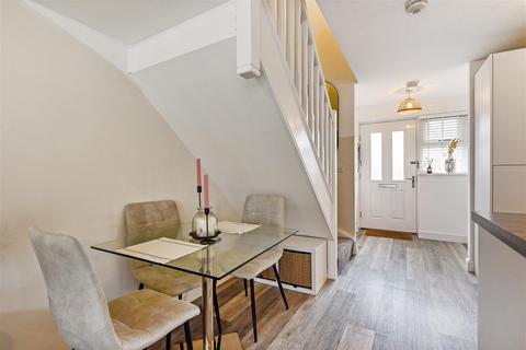 2 bedroom semi-detached house for sale, Heddle Road, Andover