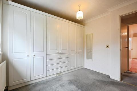 2 bedroom terraced bungalow for sale, Howdale Road, Hull
