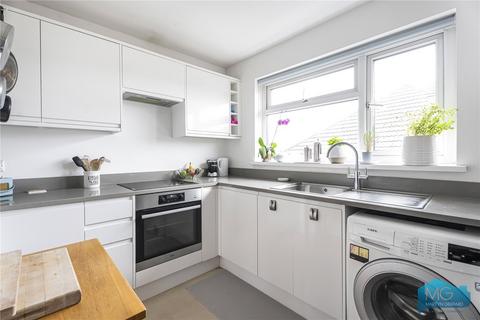 2 bedroom apartment for sale, Park Court, Friern Park, North Finchley, London, N12