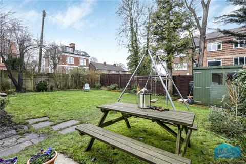 2 bedroom apartment for sale, Park Court, Friern Park, North Finchley, London, N12