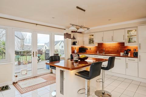 undefined, Heol Hen, Llanelli SA15
