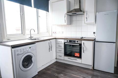 2 bedroom flat to rent, South Ealing Road, London, W5