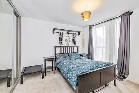 2 bedroom apartment for sale, Studio Way, Borehamwood