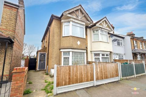 undefined, Gainsborough Road, Woodford Green IG8