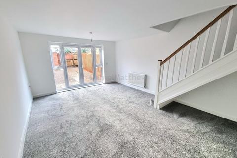 2 bedroom terraced house to rent, Rhodfa Cambo, Barry, CF62