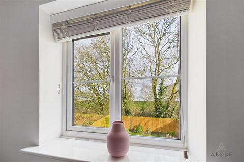 2 bedroom end of terrace house for sale, Sidings Drive, Burton-On-Trent DE15