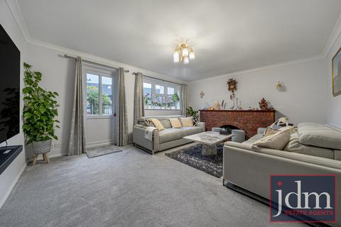 3 bedroom end of terrace house to rent, Delaford Road, London, SE16