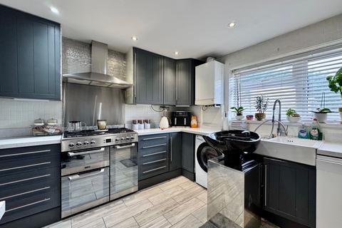 3 bedroom semi-detached house for sale, Golf Close, Bushey, WD23