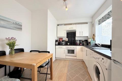 Albert Road, London, N22
