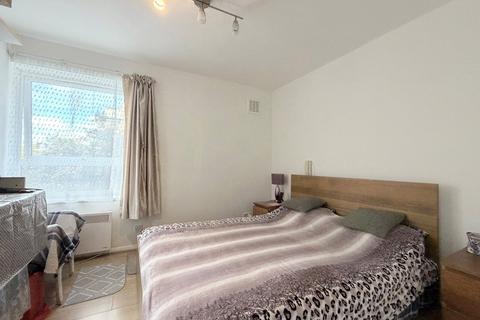2 bedroom apartment for sale, Albert Road, London, N22