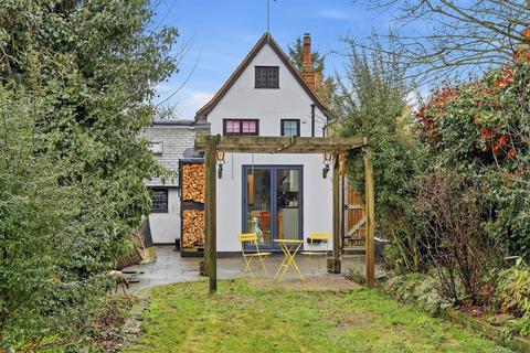 undefined, High Street, Hunsdon SG12