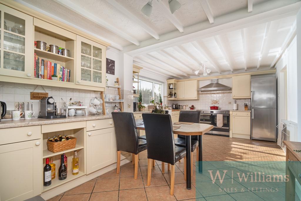 Kitchen / Diner
