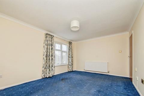 2 bedroom maisonette for sale, Lexden Road, Colchester