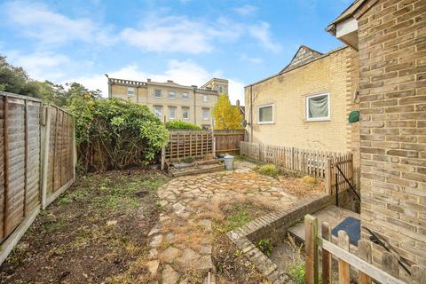 2 bedroom maisonette for sale, Lexden Road, Colchester