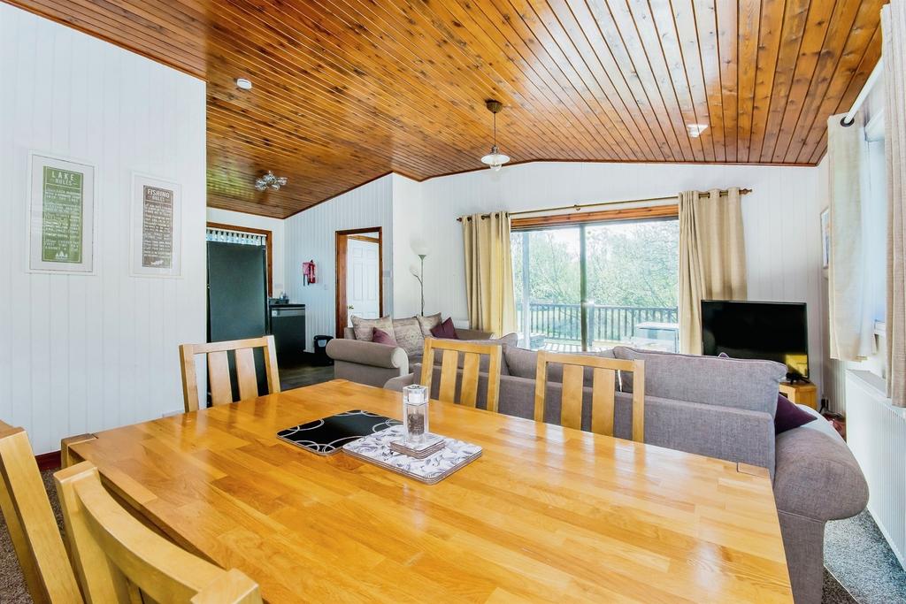 Open Plan Lounge Kitchen