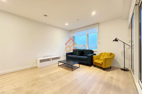 2 bedroom flat to rent, Walton Heights, 143 Walworth Road, London SE17