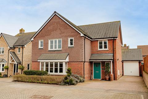4 bedroom detached house for sale, Nursery Gardens, Faversham, ME13
