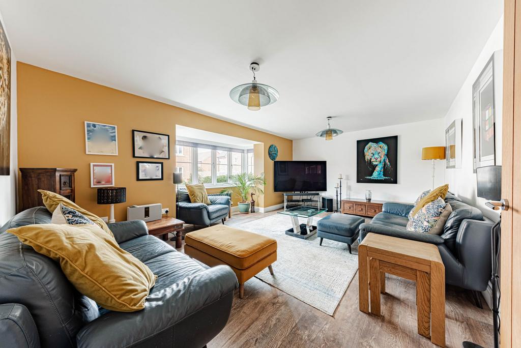 Living Room (3)