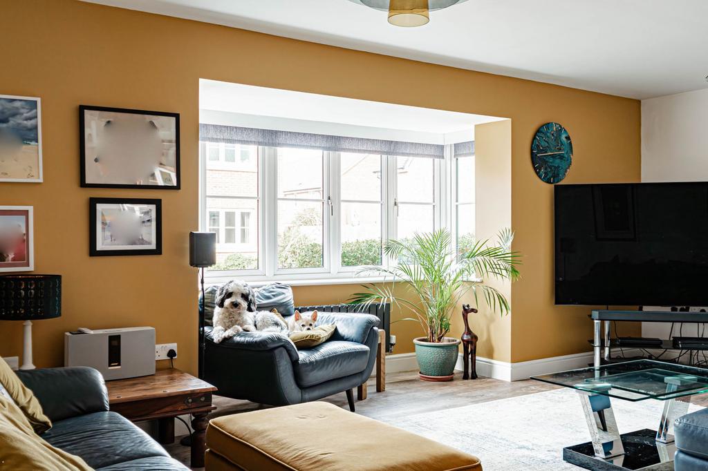Living Room (3)
